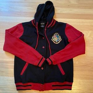 Warner Bros Harry Potter size S red & black front snap hooded sweatshirt…